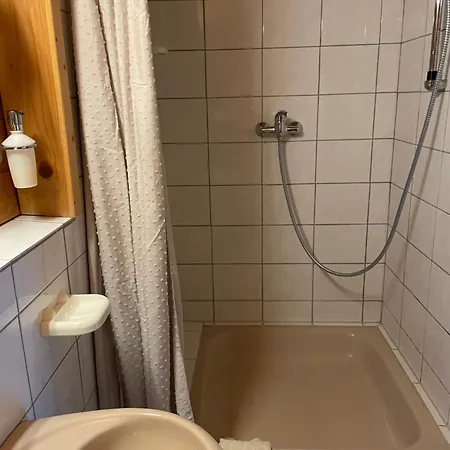 Habitación en casa particular Gaestehaus Moeschel *