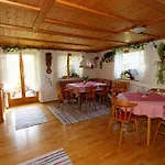 Quarto em Acomodações Particulares Gaestehaus Moeschel Weiler-Simmerberg