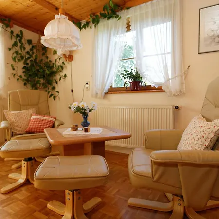 Gaestehaus Moeschel Ubytování v soukromí *